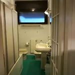 Oda ve Kahvaltı Rossani *