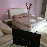 Oda ve Kahvaltı Rossani *